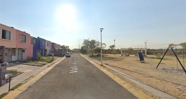 Casa en venta en Valle Dorado, Tlajomulco de Zúñiga — foto 2 de 7