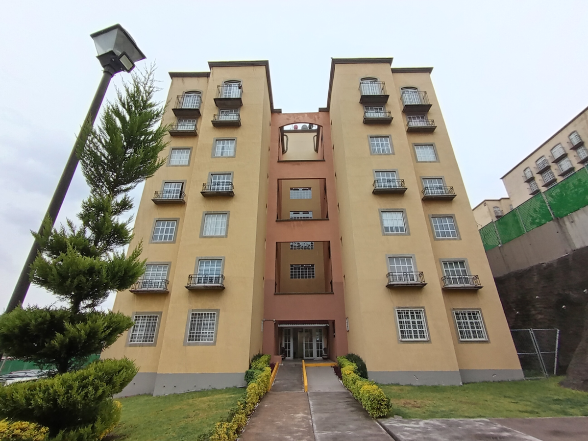 Departamento en venta en Colinas de San José, Tlalnepantla de Baz — foto 1 de 14