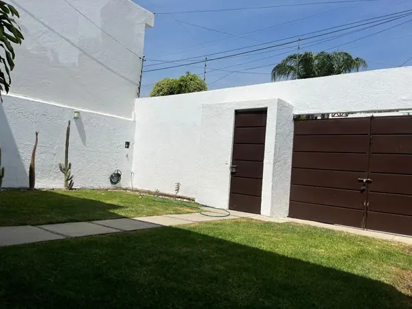 Casa en venta en Jardines de Ahuatlán, Cuernavaca — foto 2 de 23