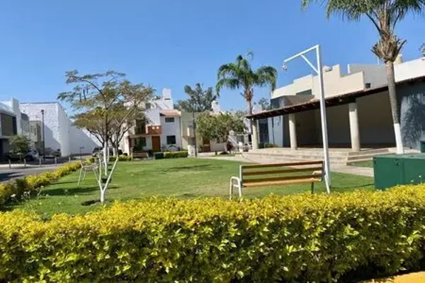 Casa en venta en Altavista Residencial, Zapopan — foto 2 de 13