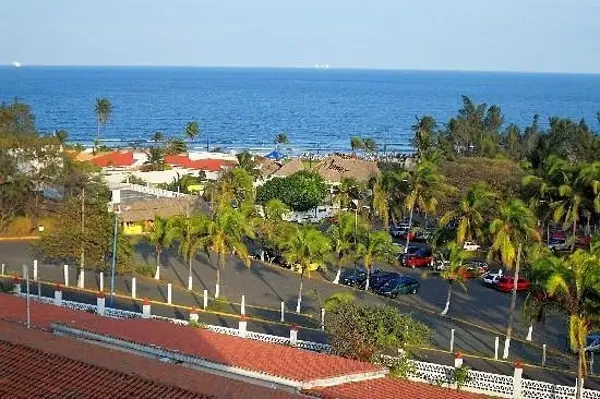 Terreno en venta en Jardines de Mocambo, Boca del Río — foto 2 de 4