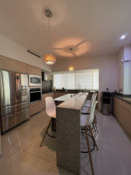 Casa en venta en Puerta del Bosque, Zapopan — foto 3 de 25