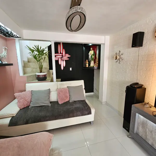 Casa en venta en Los Héroes Ozumbilla, Tecámac — foto 2 de 22