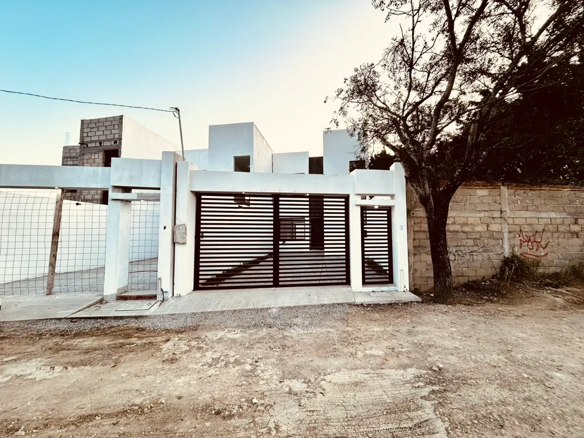 Casa en venta en Plan de Ayala Ampliación Norte, Tuxtla Gutiérrez — foto 1 de 18