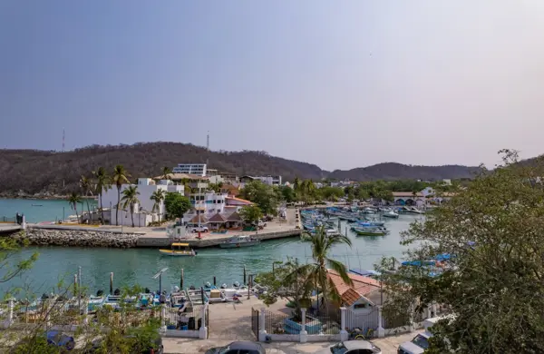 Terreno en venta en Santa Maria Huatulco Centro, Santa María Huatulco — foto 2 de 24
