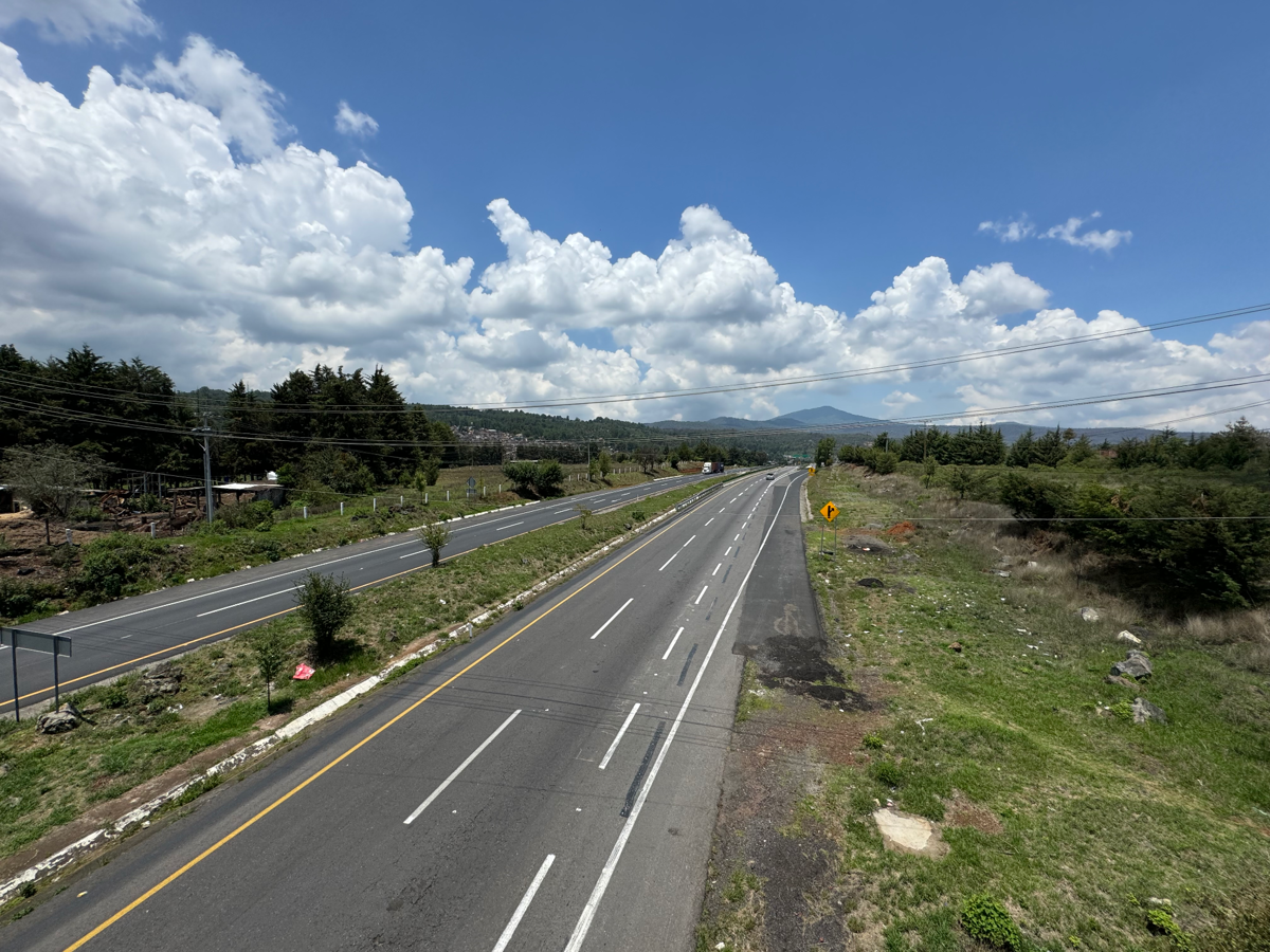 Terreno en venta en El Mirador, Pátzcuaro — foto 1 de 12
