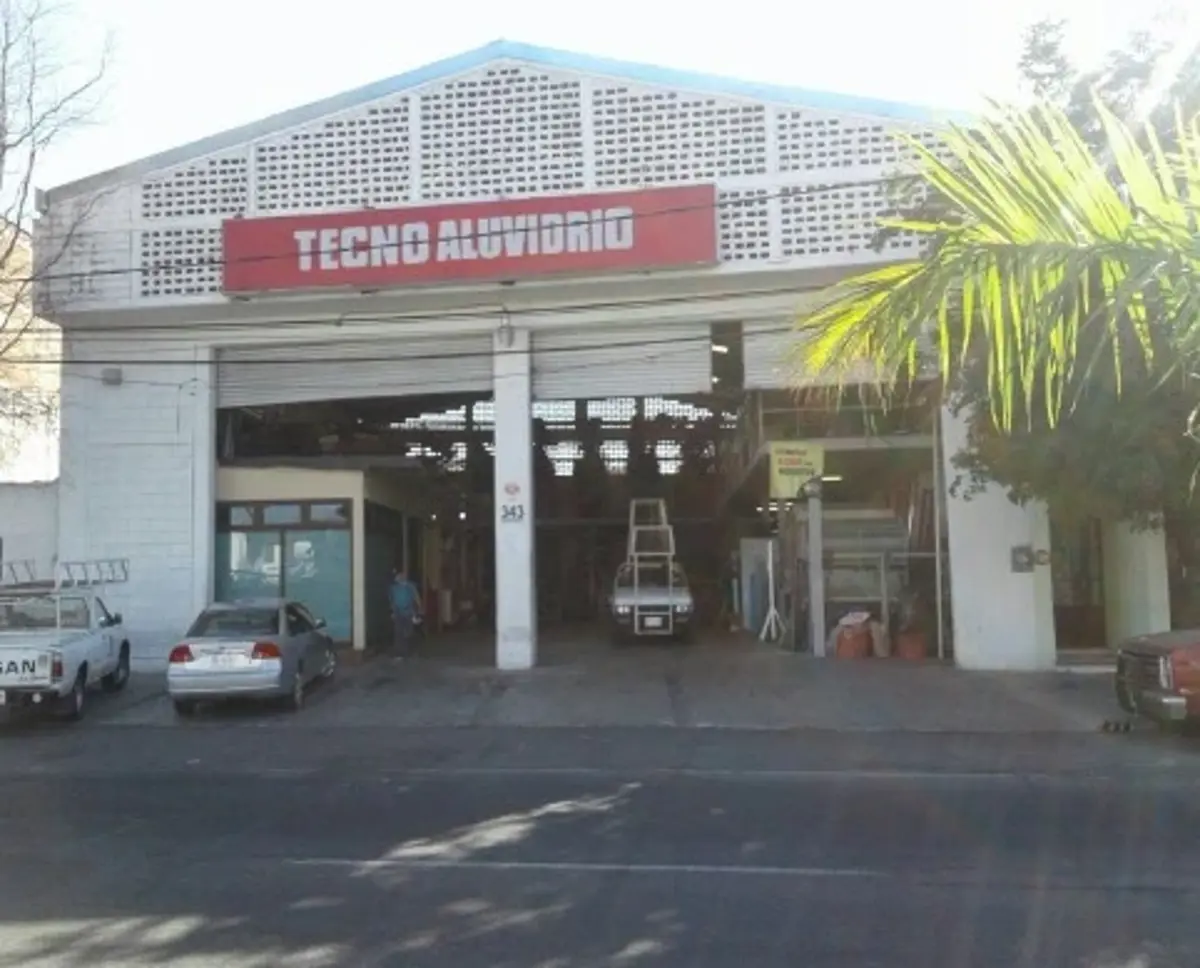 Se renta bodega Blvd. Gabriel Leyva Solano #343, Colonia Jorge Almada, C.P.  80200