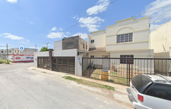Casa en venta en Loma Blanca, Reynosa — foto 3 de 16