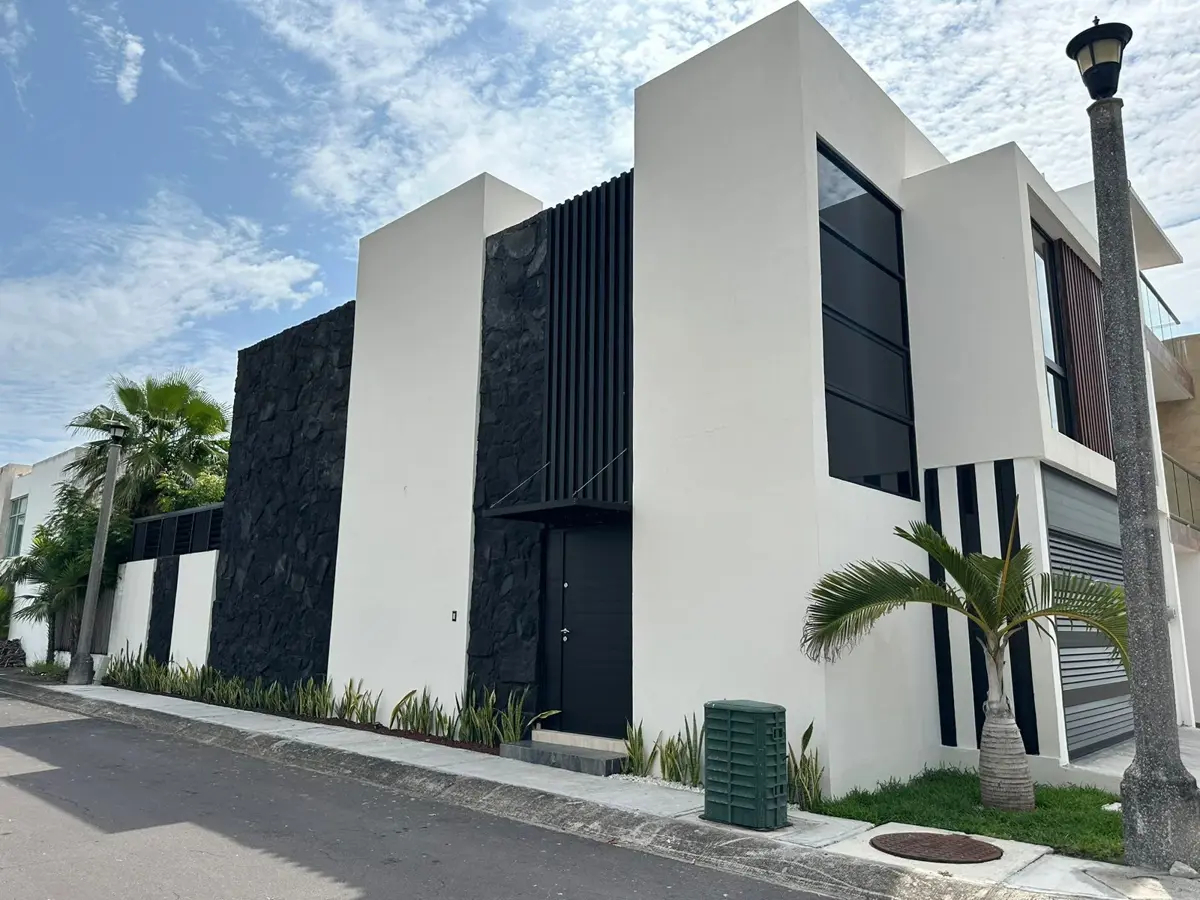 Casa en venta en Las Lomas Residencial, Alvarado — foto 1 de 13