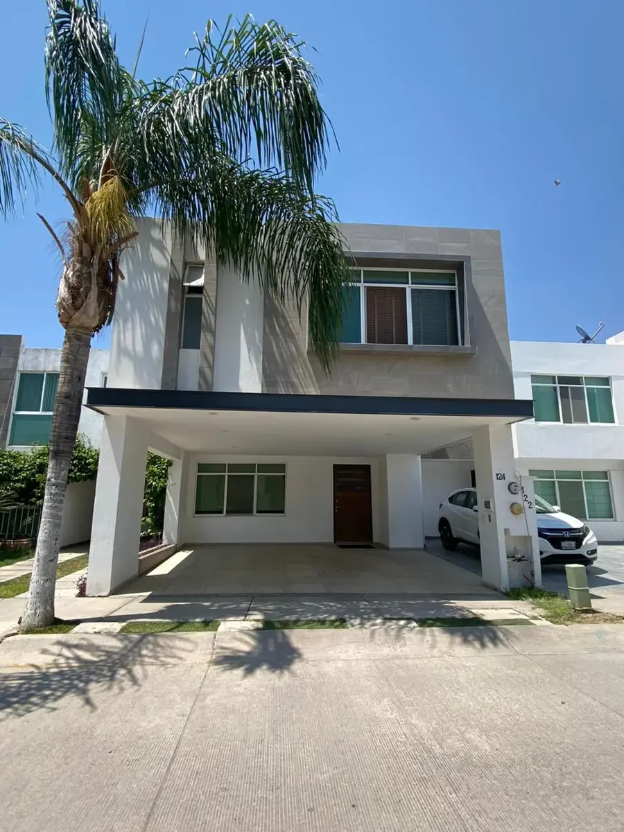 Casa en venta en Villas del Mayab, León — foto 1 de 18