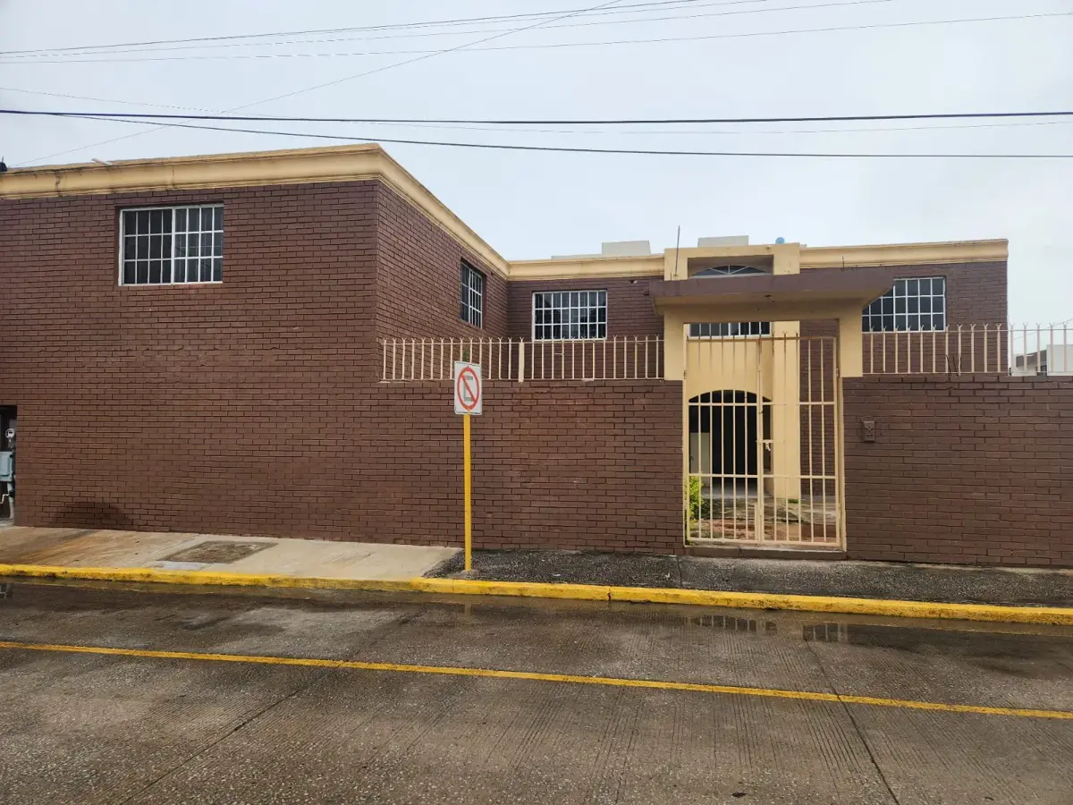 Edificio en renta en Unidad Nacional, Ciudad Madero — foto 1 de 23
