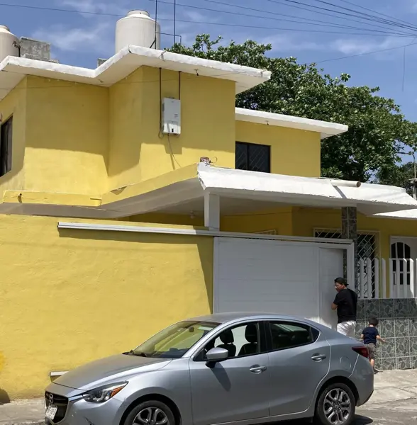 Casa en Venta en Boca del Río: Amplia y Bien Ubicada