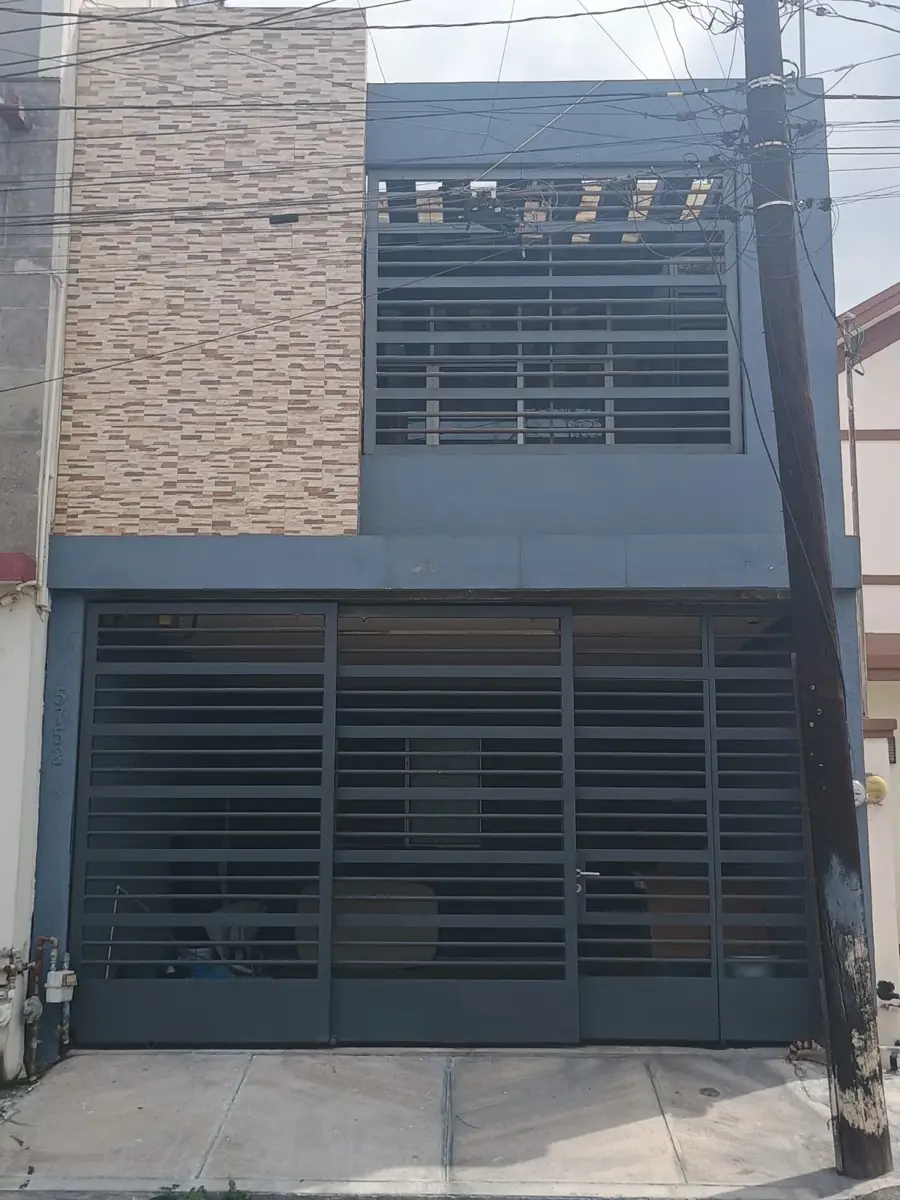 Casa en venta en Colonial Cumbres, Monterrey — foto 1 de 17