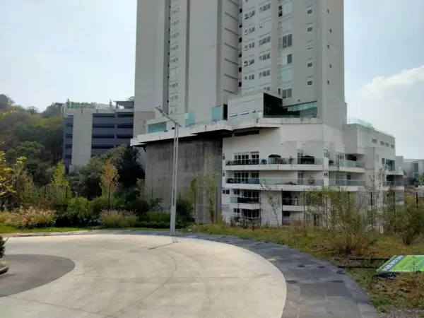 Terreno en venta en Bosque Real, Huixquilucan — foto 3 de 9