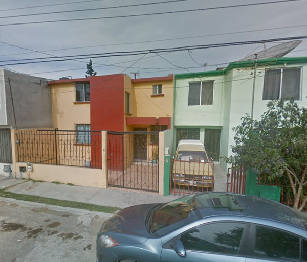 Casa en venta en Valle de las Flores Infonavit, Saltillo — foto 2 de 12