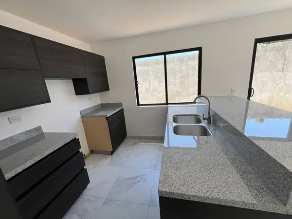 Casa en renta en La Cienega Poniente, Tijuana — foto 3 de 17