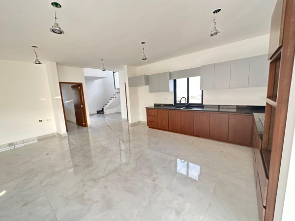 Casa en venta en Altabrisa Residencial, Mazatlán — foto 2 de 10