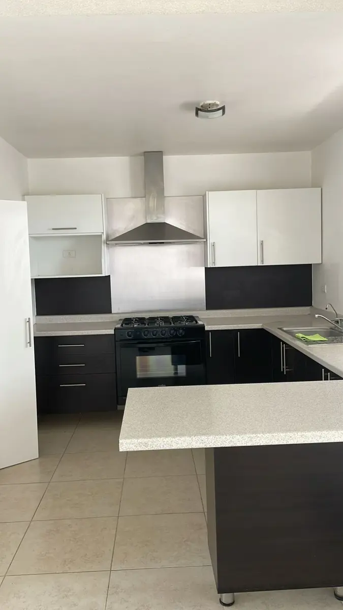 Casa en venta en Paseos del Bosque, Corregidora — foto 1 de 13