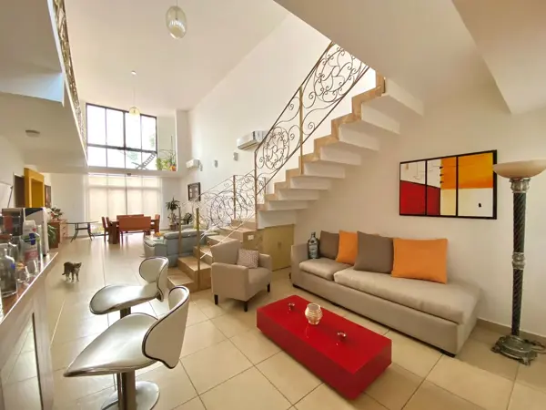 Casa en venta en Lomas de la Rioja, Alvarado — foto 3 de 8