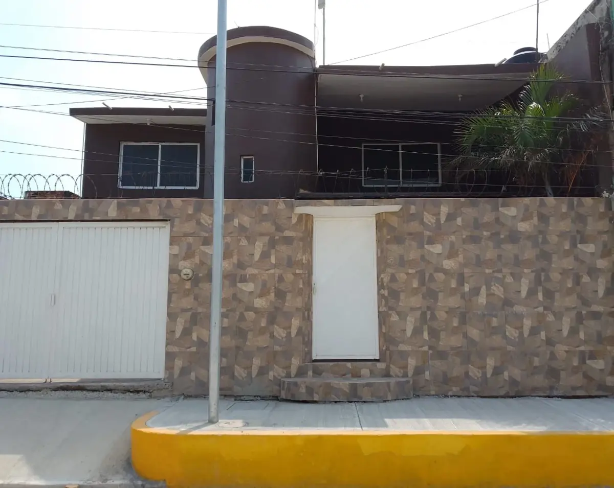 Casa en venta en Niños Heroes, Veracruz — foto 1 de 22
