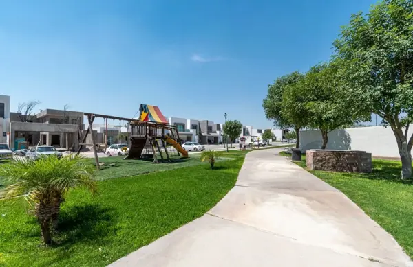 Terreno en venta en Real del Nogalar, Torreón — foto 3 de 7
