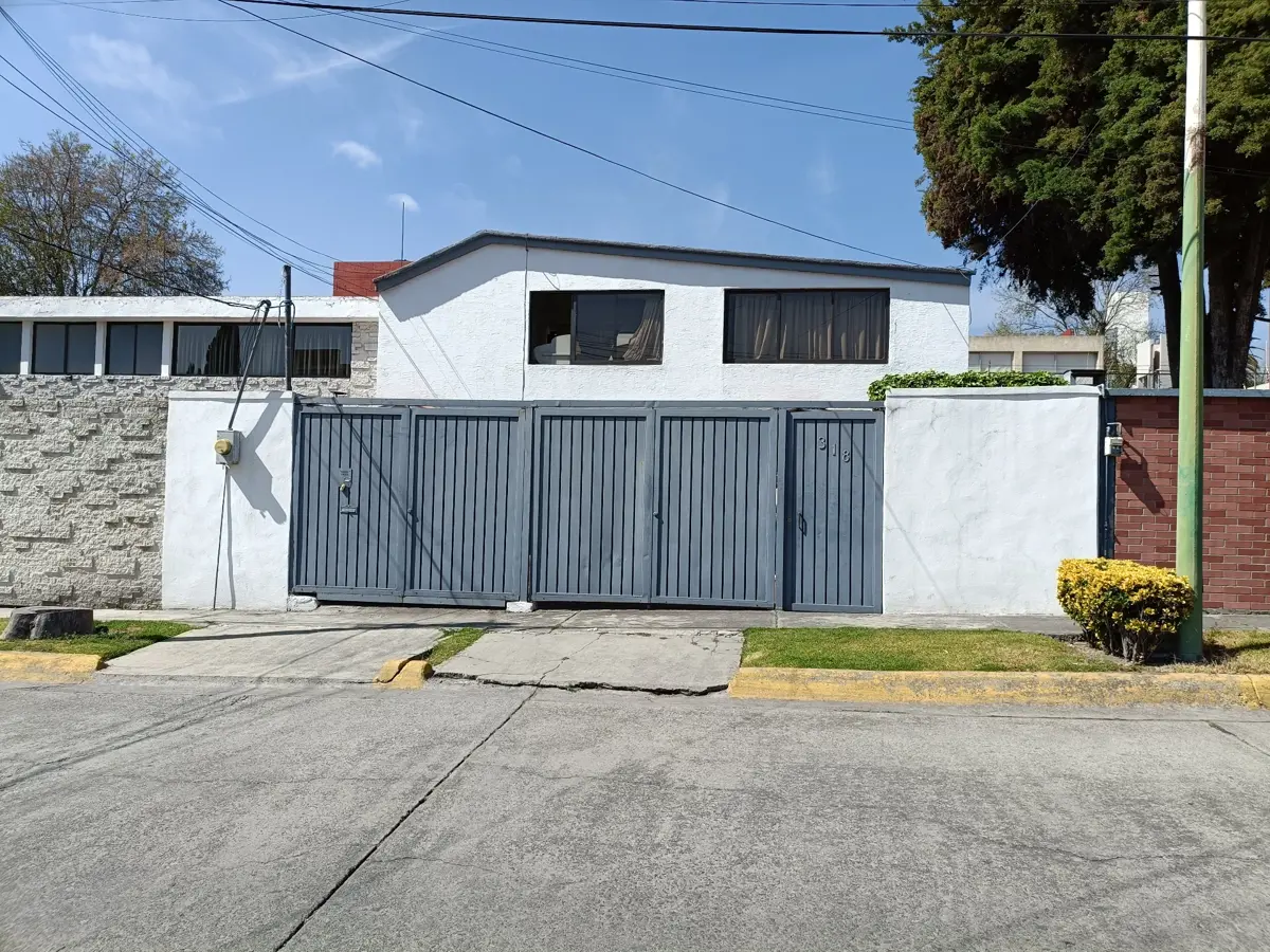 Casa en venta en La Florida, Naucalpan de Juárez — foto 1 de 24