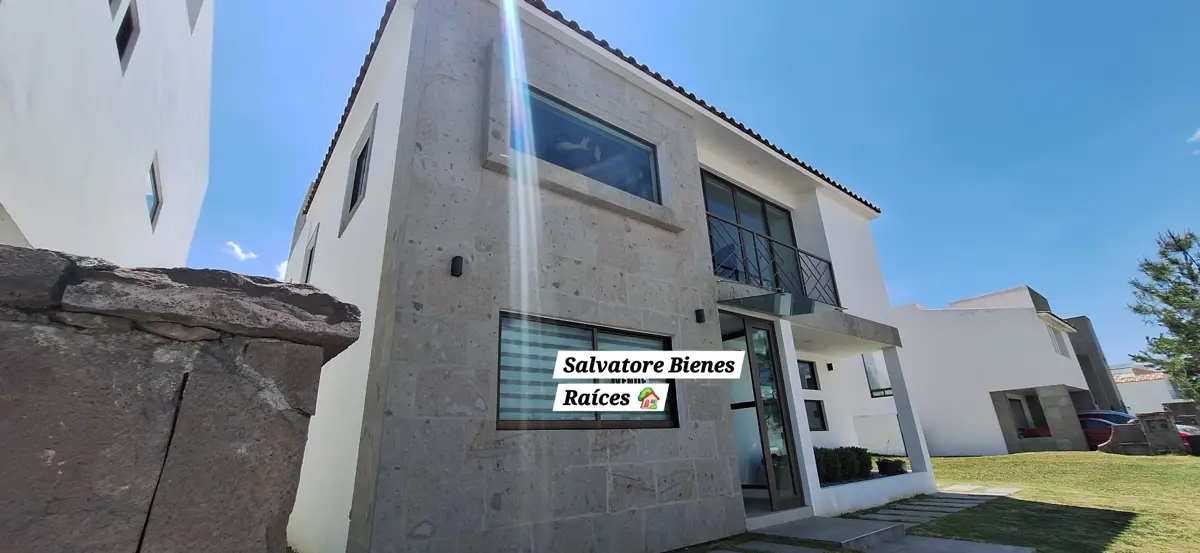 Casa en venta en San Miguel Totocuitlapilco, Metepec — foto 1 de 68