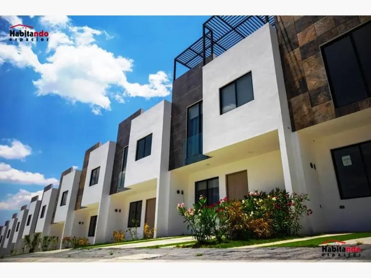 Casa en venta en Lomas de Angelópolis, Ocoyucan — foto 1 de 9
