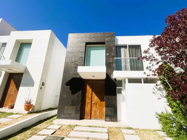 Casa en Lomas de Angelópolis, San Andrés Cholula, Puebla