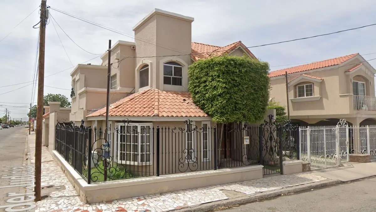 Casa en venta en Lázaro Cárdenas, Mexicali — foto 1 de 15