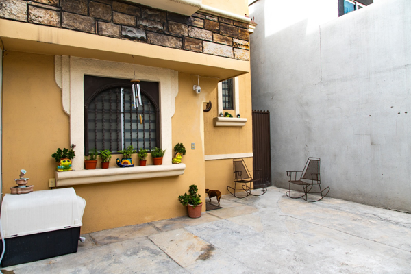 Casa en venta en Hacienda los Pinos Primer Sector, Apodaca — foto 2 de 8