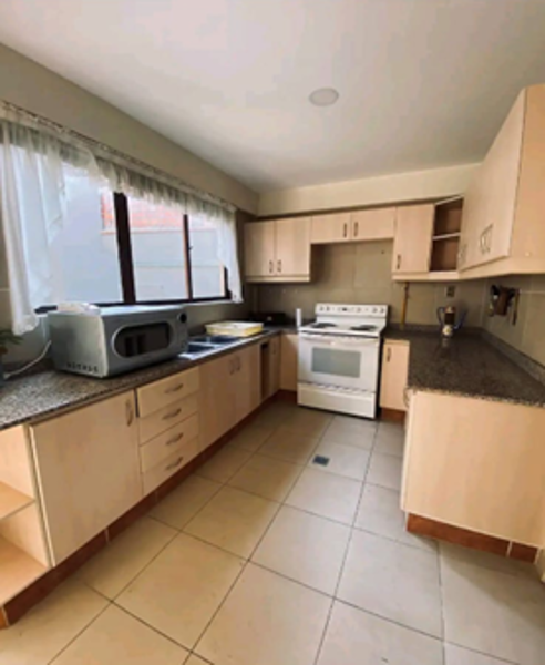 Casa en venta en Jardines de La Cruz 1a. Sección, Guadalajara — foto 3 de 8