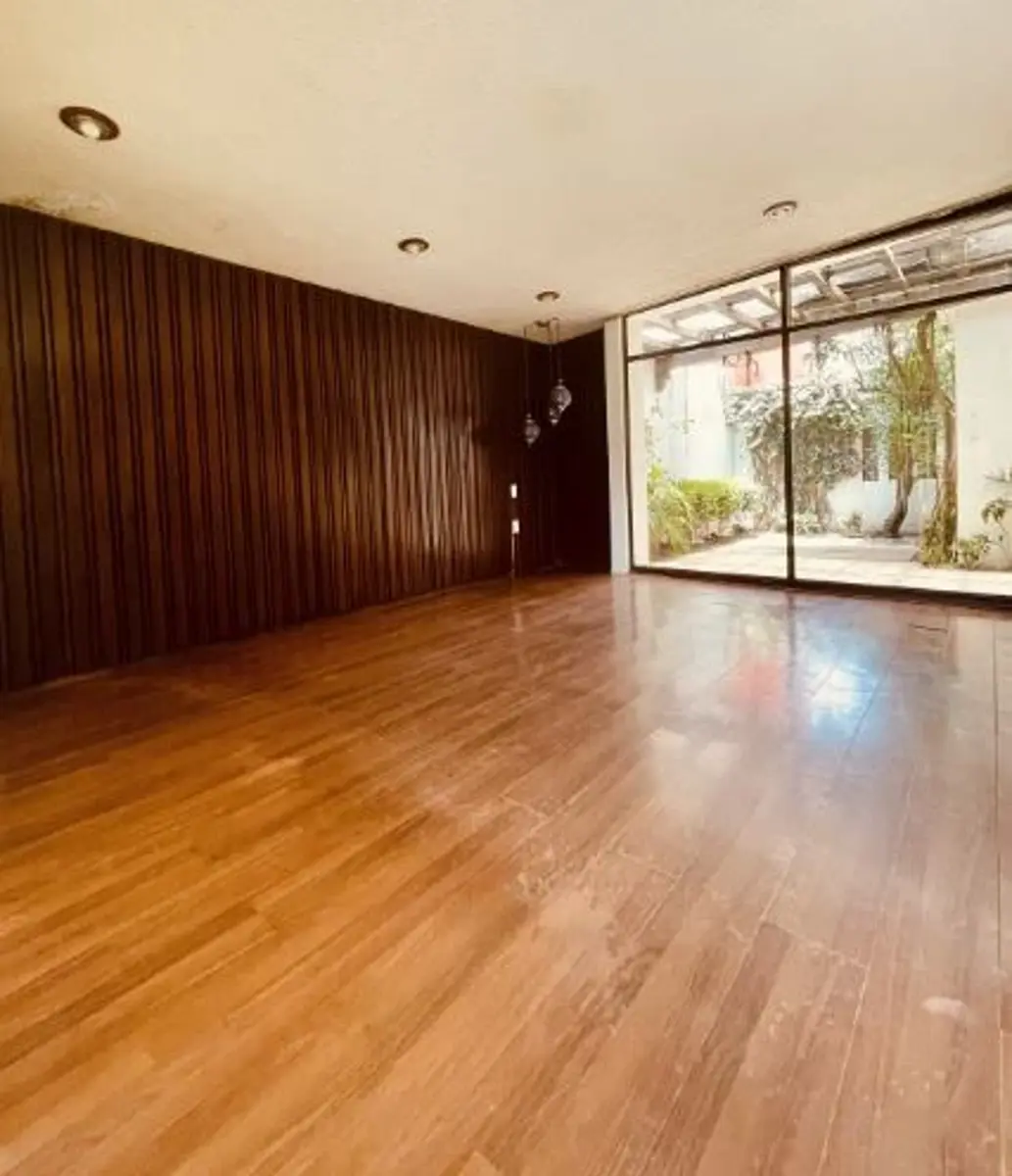 Casa en venta en Lomas de Tecamachalco, Naucalpan de Juárez — foto 1 de 10
