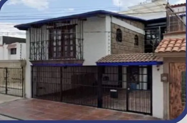 Casa en venta en Valle Dorado, Tlalnepantla de Baz, México Casa en venta en Valle Dorado, Tlalnepantla de Baz, México