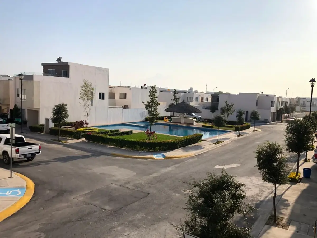 Casa en renta en Crystal Lagoons, Apodaca — foto 1 de 15