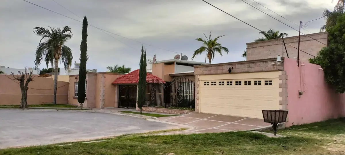 Casa en venta en Residencial Campestre la Rosita, Torreón — foto 1 de 55