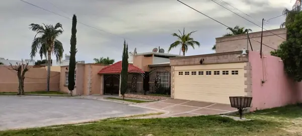 Casa en venta en Residencial Campestre la Rosita, Torreón, Coahuila de Zaragoza Casa en venta en Residencial Campestre la Rosita, Torreón, Coahuila de Zaragoza