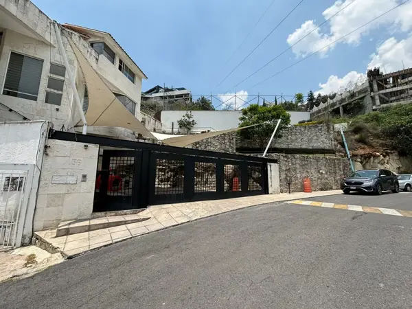Casa en venta en Paseos del Bosque, Naucalpan de Juárez — foto 2 de 48