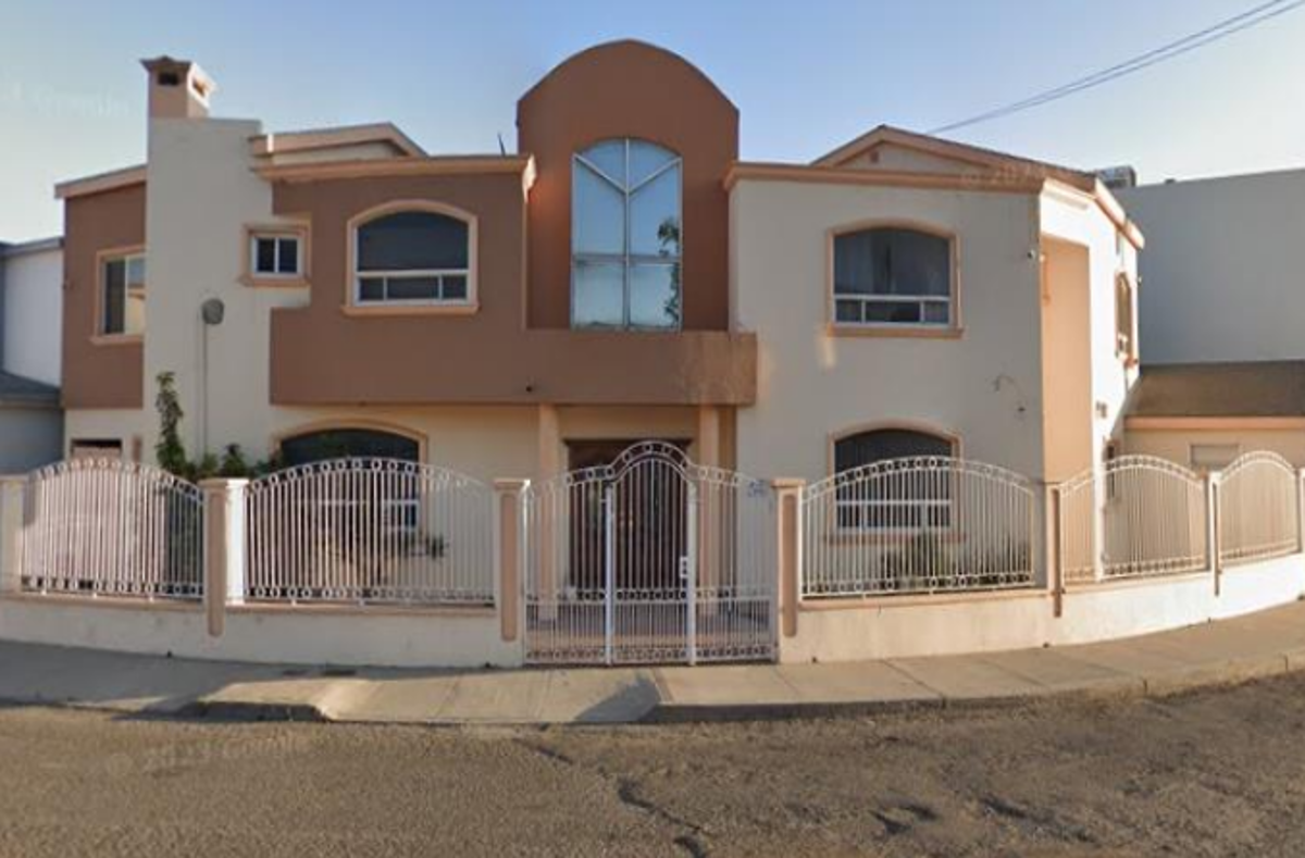 Casa en venta en Loma Dorada, Ensenada — foto 1 de 6