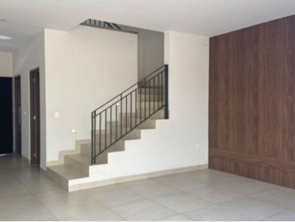 Casa en venta en Real Providencia, León — foto 2 de 7