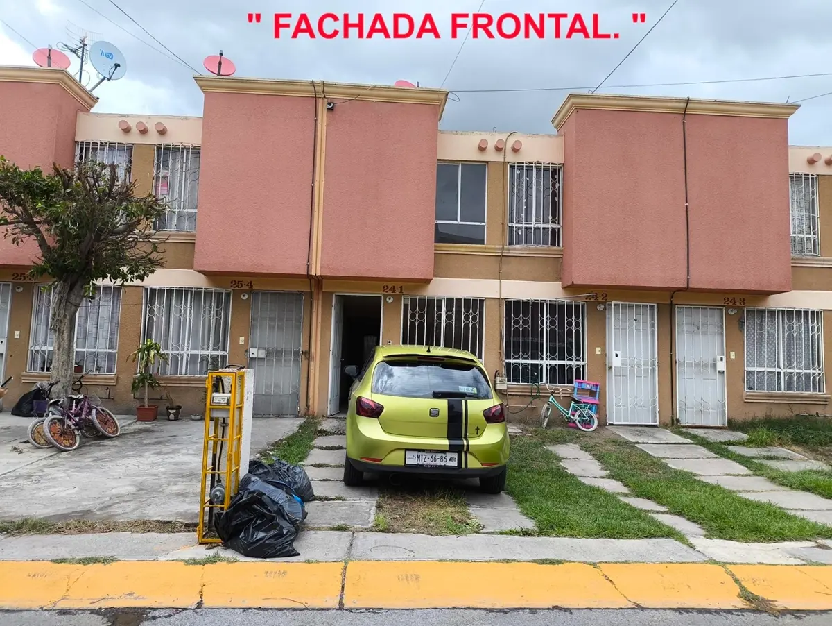 Casa en venta en Los Héroes Tecámac II, Tecámac — foto 1 de 19