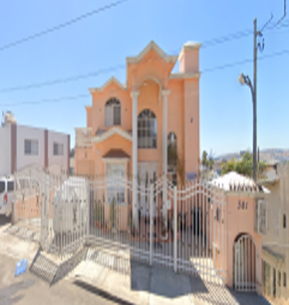 Casa en venta en Valle Dorado, Ensenada — foto 2 de 10