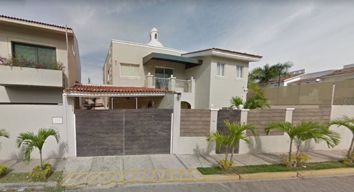 Casa en venta en Diaz Ordaz, Puerto Vallarta — foto 1 de 10
