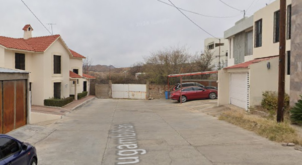 Casa en venta en Del Parque, Hidalgo del Parral — foto 3 de 17