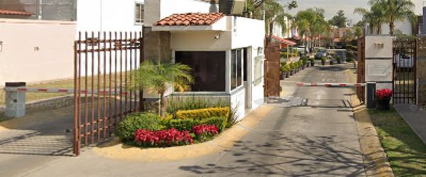 Casa en Parques Del Centinela, Zapopan, Jalisco