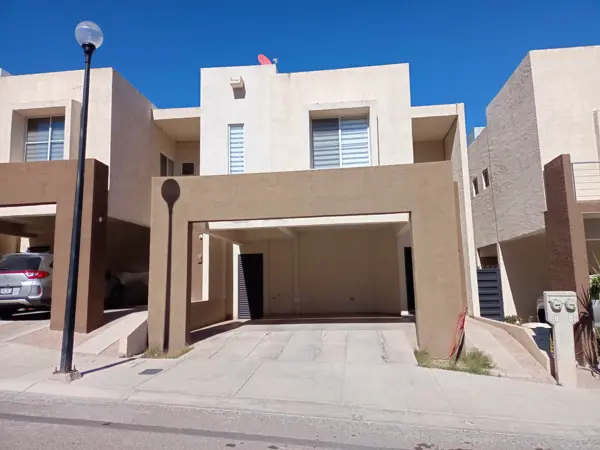Casa en venta en Rinconadas del Valle, Chihuahua, Chihuahua