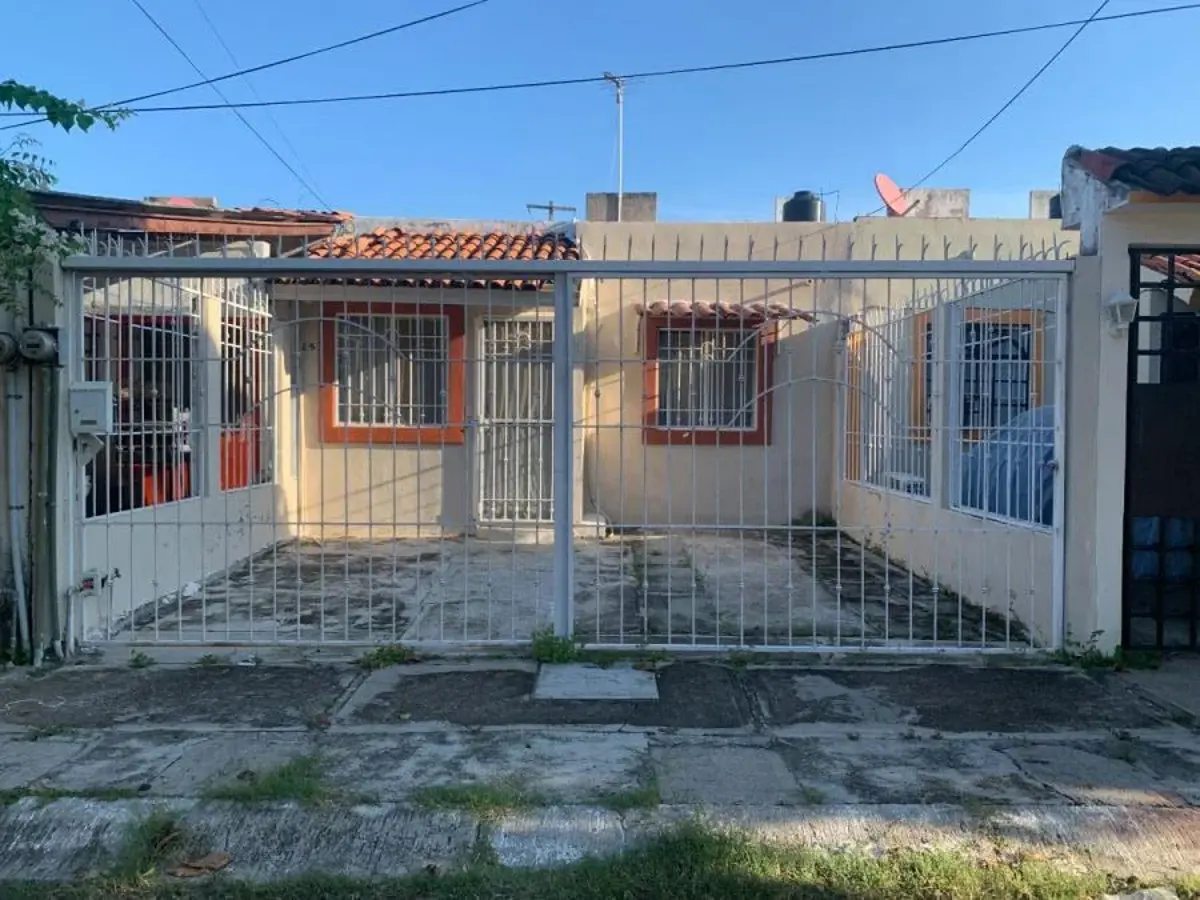 Casa en venta en Las Cruces, Acayucan