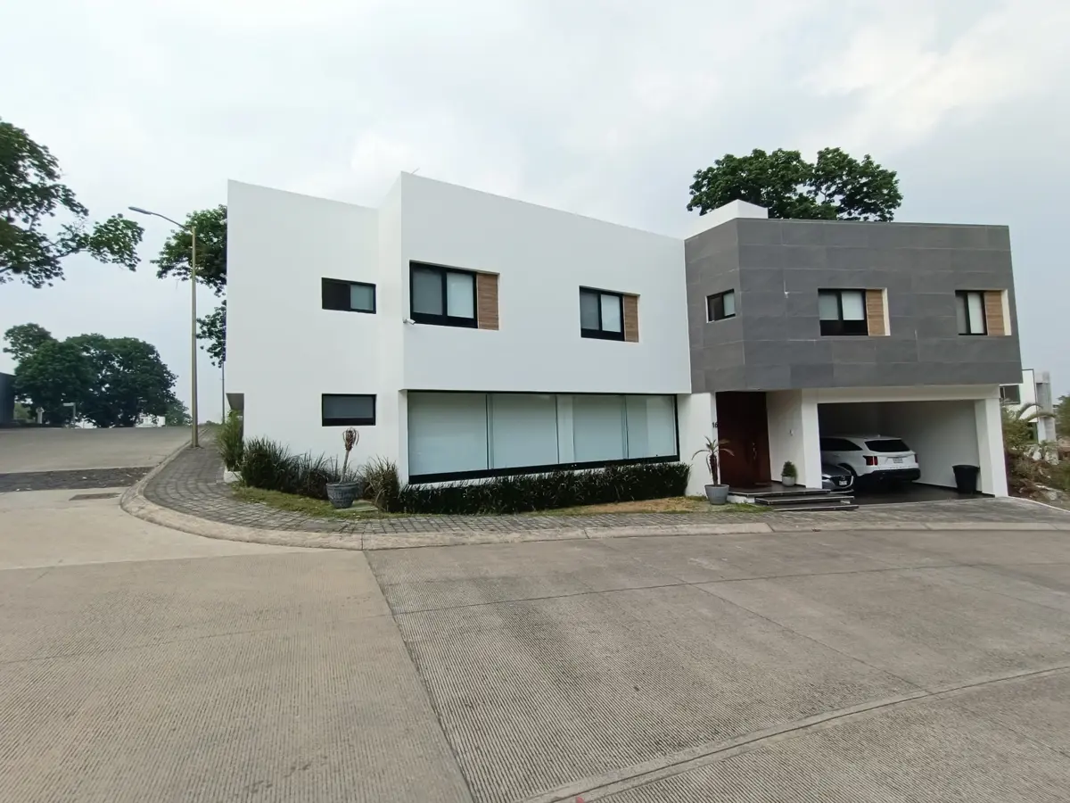 Casa en venta en Paseo de la Reina, Xalapa — foto 1 de 37