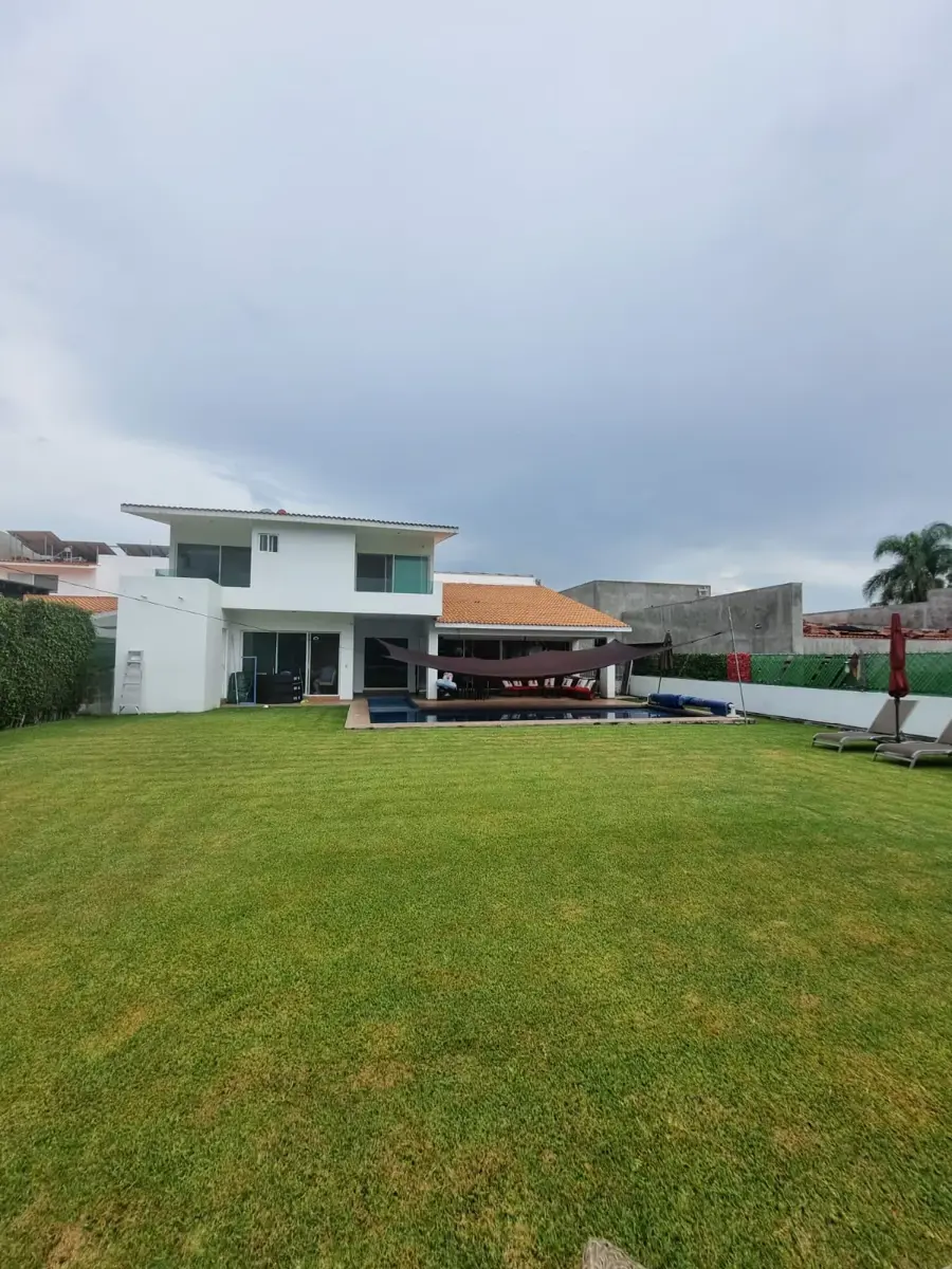 Casa en venta en Lomas de Cocoyoc, Atlatlahucan — foto 1 de 26