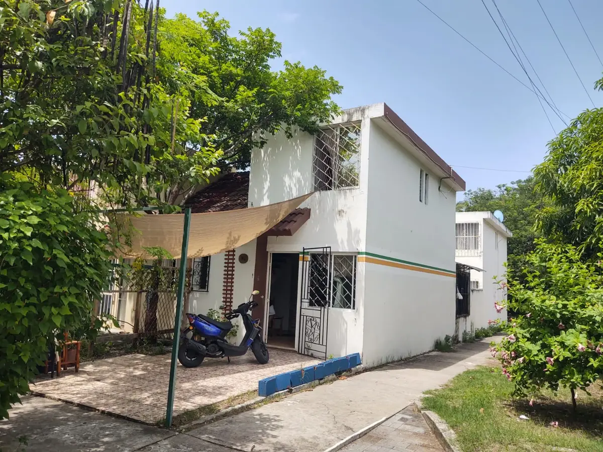 Casa en venta en Lomas de Rio Medio, Veracruz — foto 1 de 12